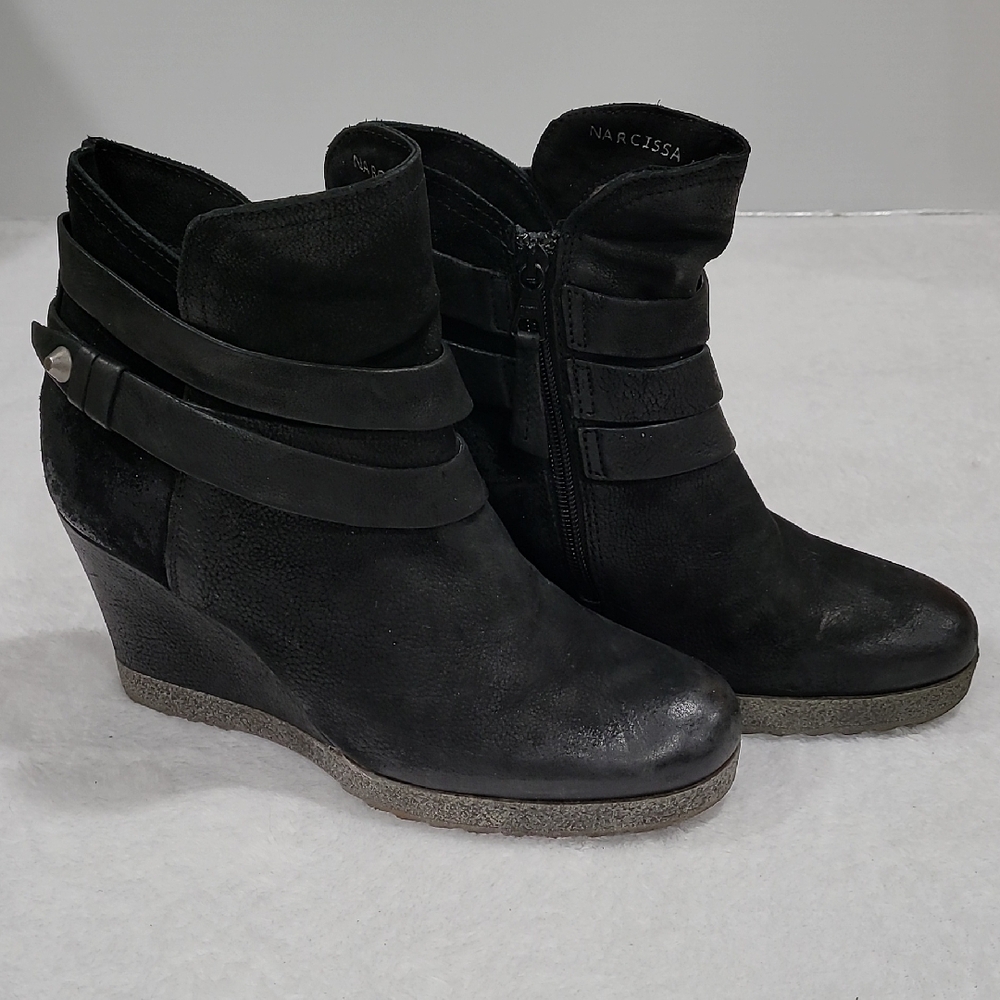 Miz Mooz Narcissa Women's Black Wedge Ankle Boots size 9 (US) 40 (EU)